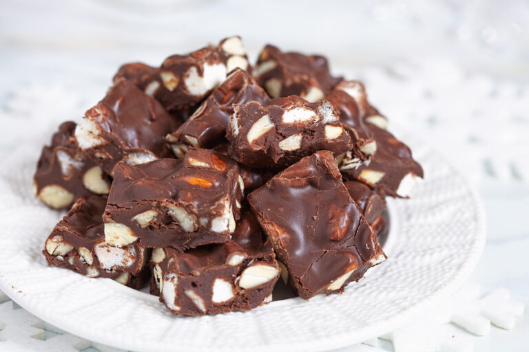Rocky road toffeejälkiruoka